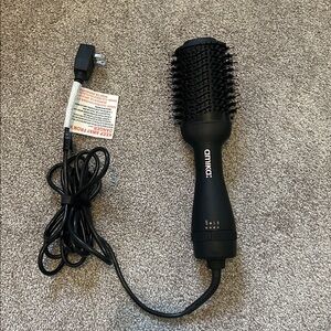 Amika Jet Black Styling Brush